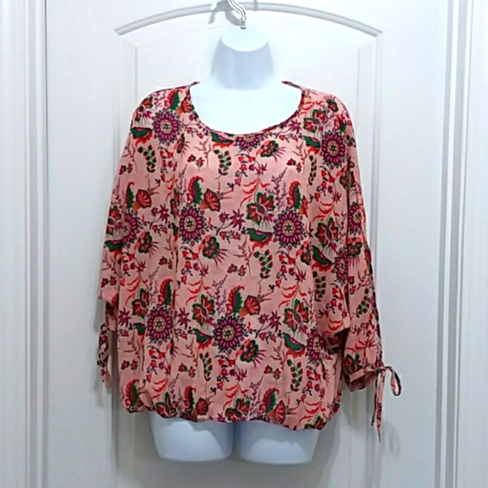Mello Day Floral Blouse